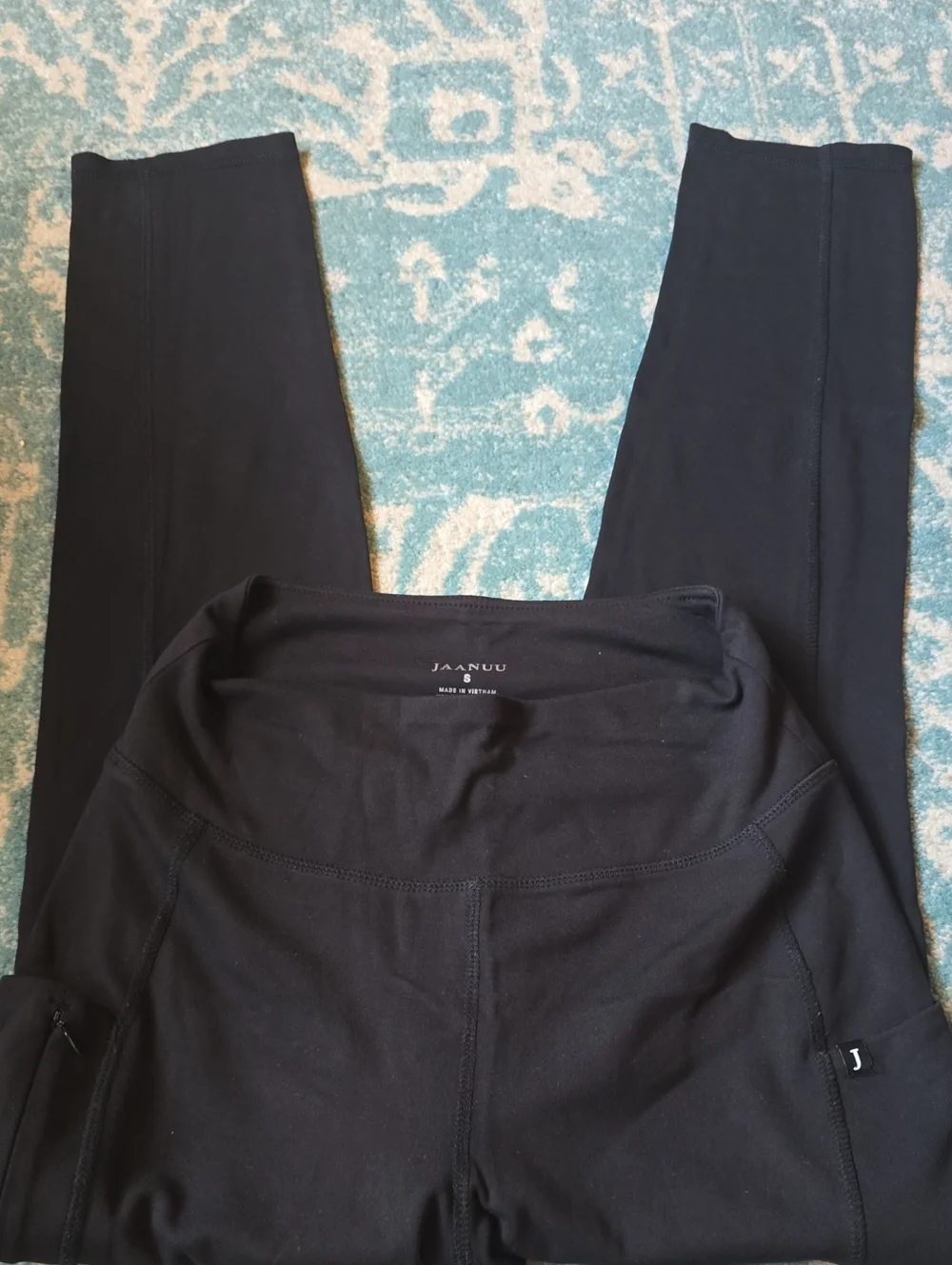 Jaanuu Black High-Rise Performance Leggings